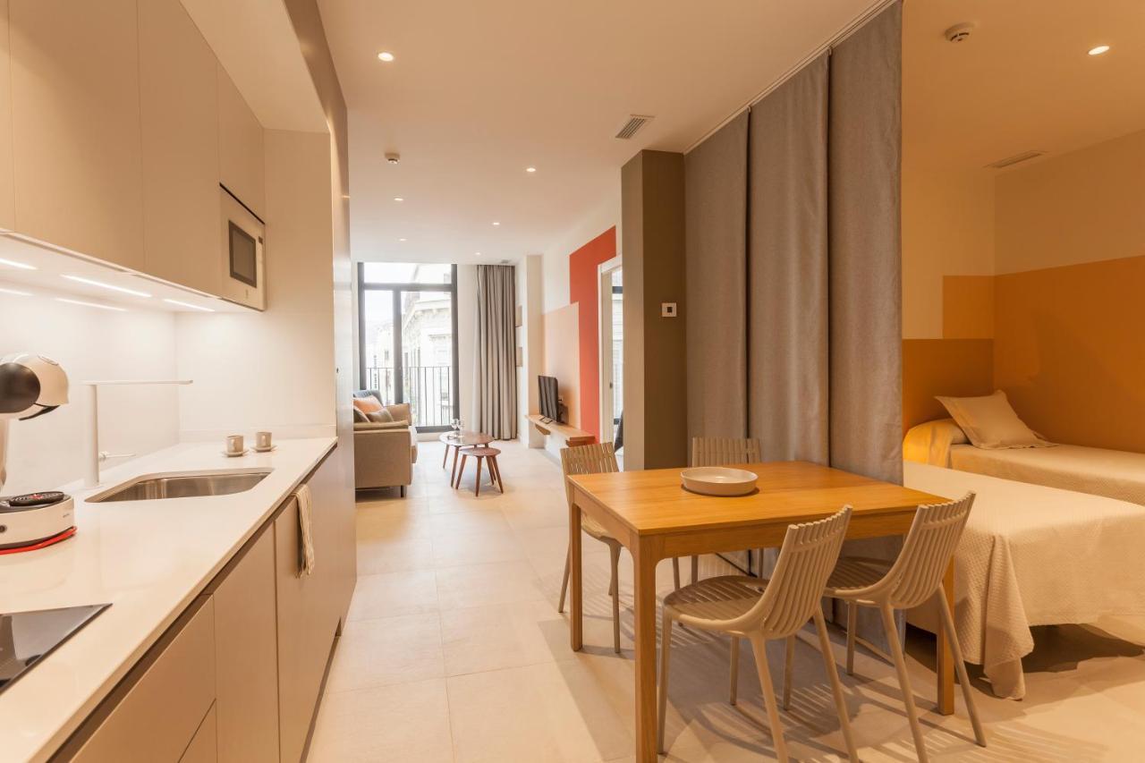 Apartamentos Malaga Premium - Calle Granada ภายนอก รูปภาพ