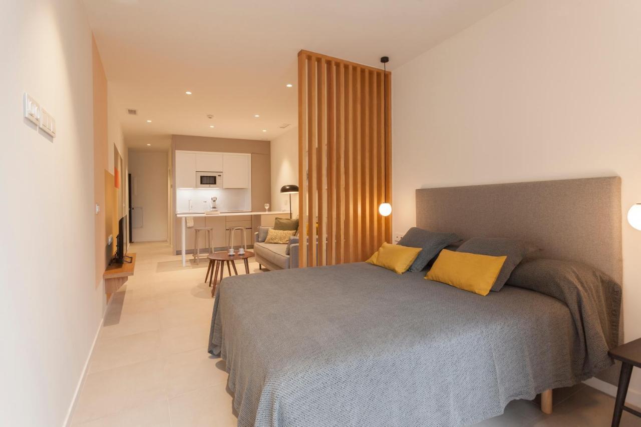 Apartamentos Malaga Premium - Calle Granada ภายนอก รูปภาพ